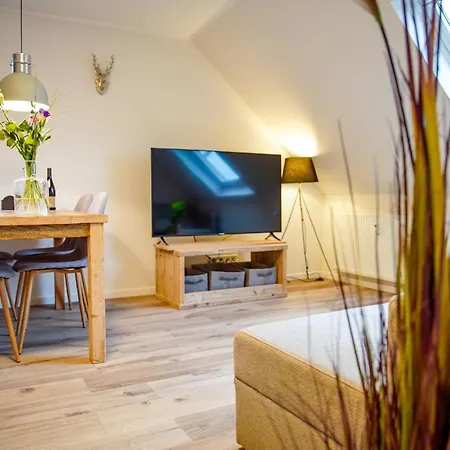 Smart Haus Opal 404 Apartment *